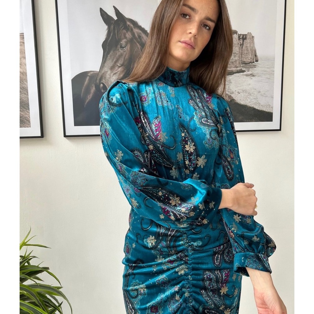 Iconic dress